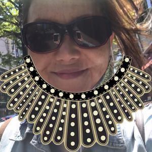 Meet your Posher, Elaine